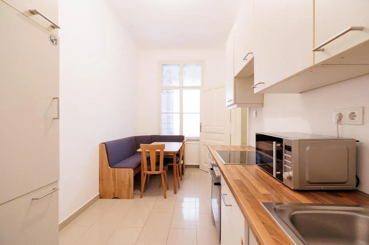 Central Apartment - Private Sauna Wiedeń