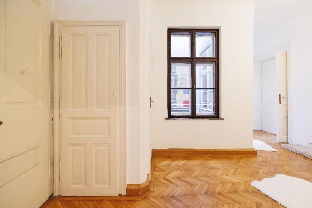 Central Apartment - Private Sauna Wiedeń