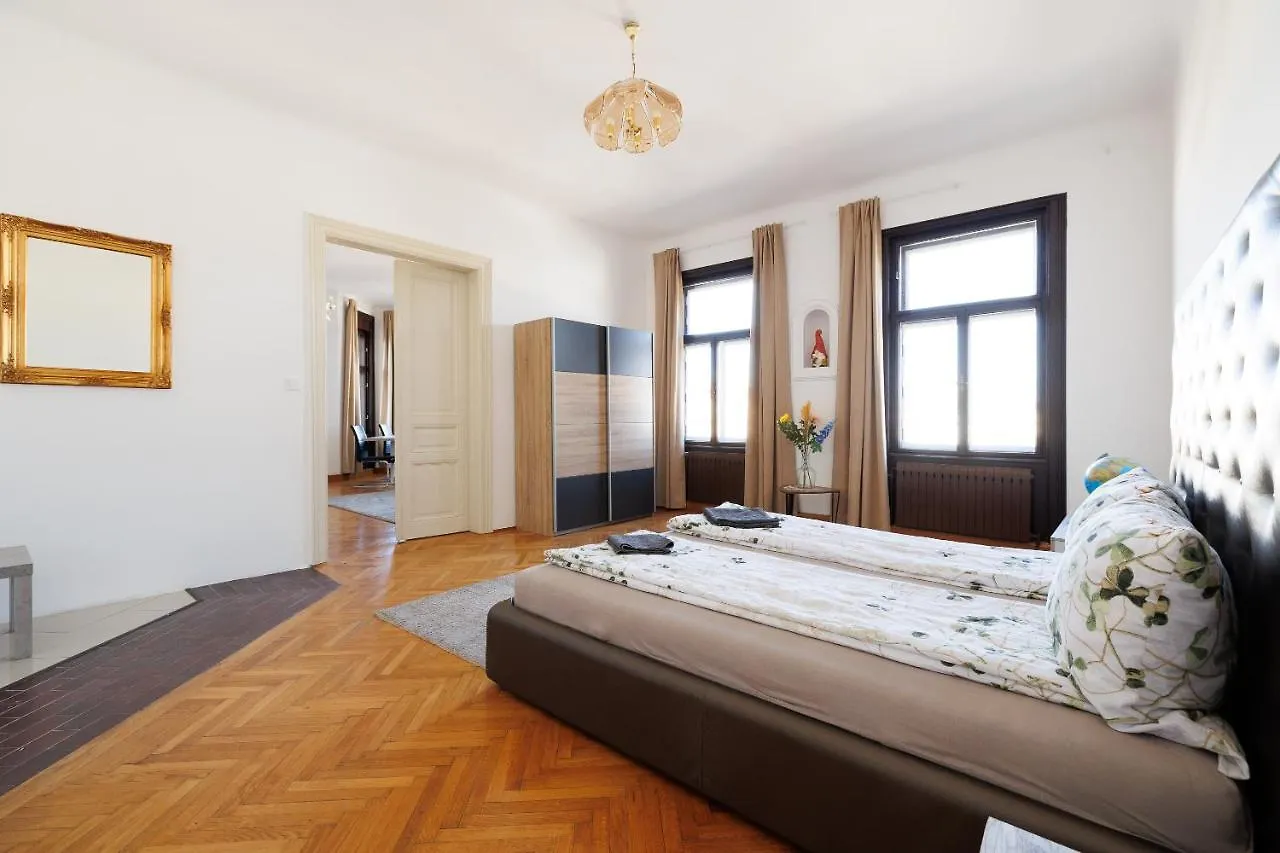Central Apartment - Private Sauna Wiedeń